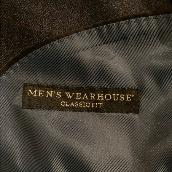 Men’s Wearhouse Men’s Size 40R Classic Fit Two Button Single Breasted Blazer - Picture 5 of 9